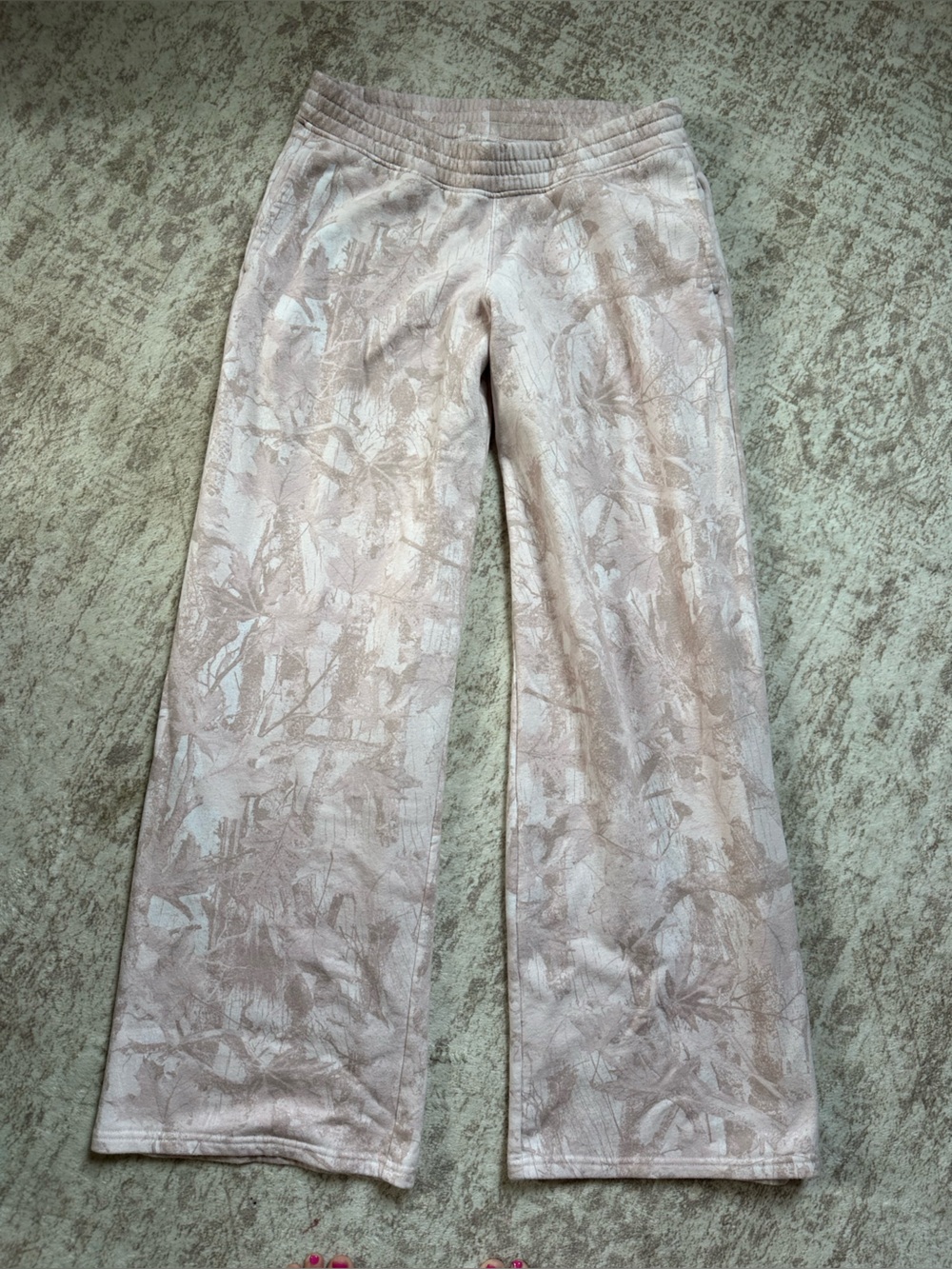 Hollister Pale Pink Floral-Print Wide Leg Pants